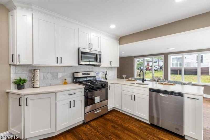 235 River Dr - Photo 2 of 29