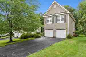 featured image of 54 Plantation Rd