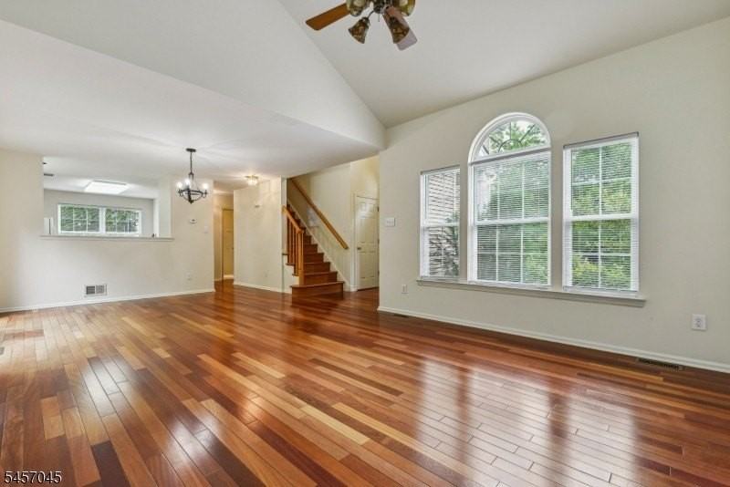 54 Plantation Rd - Photo 2 of 16