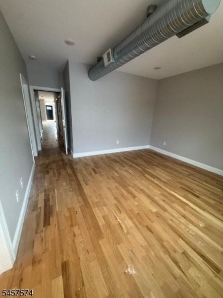 372 E 27th St #201 - Photo 5 of 8