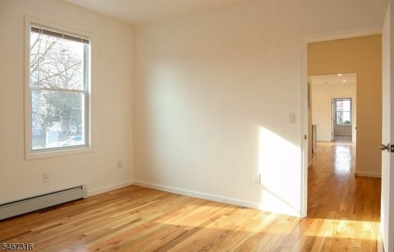 373 N 6th St #2R - Photo 3 of 8