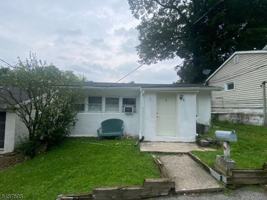 featured image of 5 Otis Pl