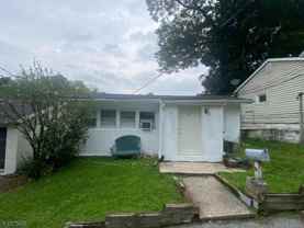 5 Otis Pl - Photo 1 of 1