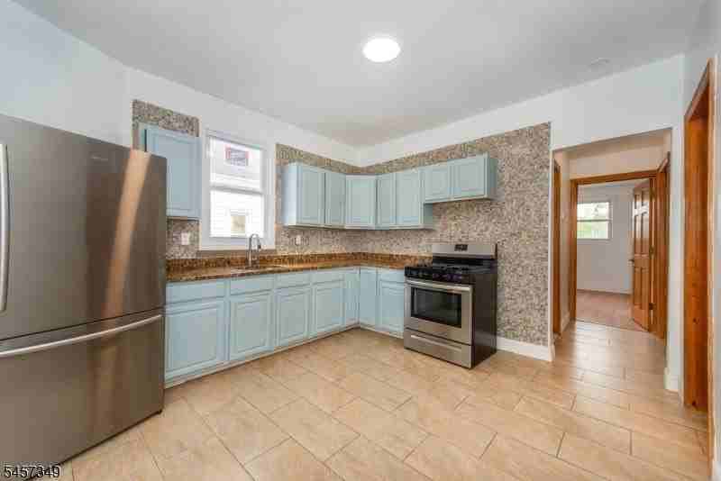 26 Prescott Ave #2A - Photo 2 of 11