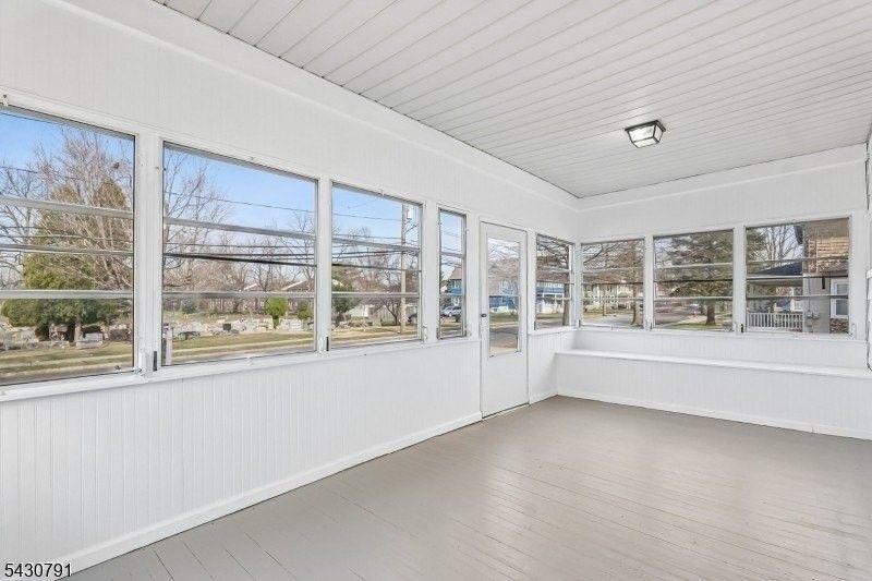 171 S Bridge St - Photo 4 of 25