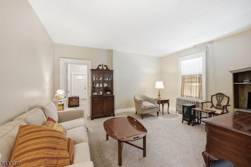 82 Maple Ave - Photo 5 of 17