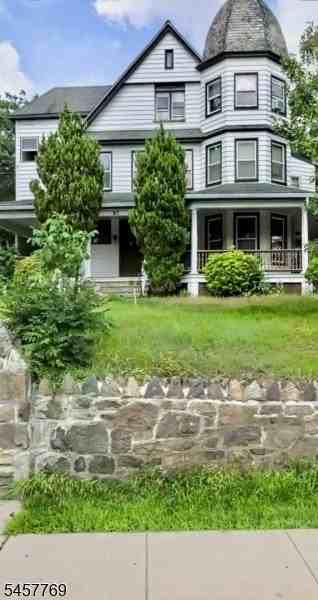 87 W Clinton St #1