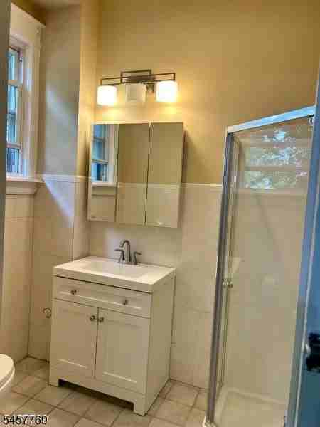 87 W Clinton St #1 - Photo 4 of 13