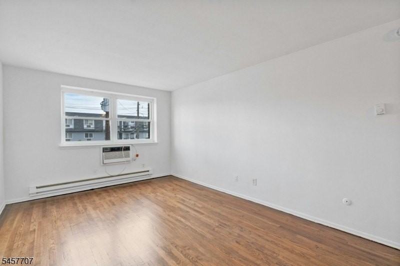 377 Park St - Photo 3 of 16