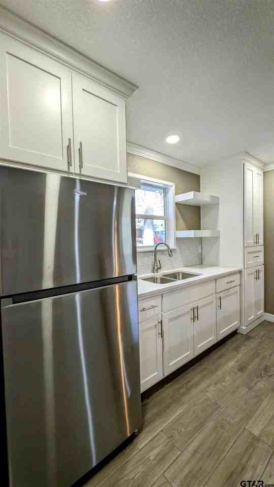175 Abbey Ln - Photo 5 of 12