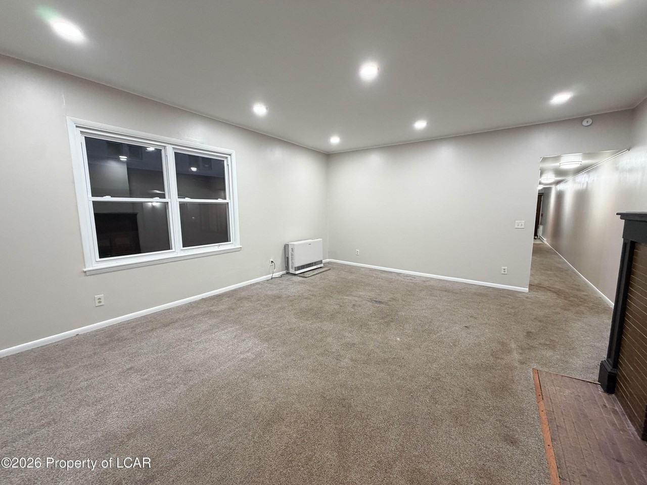 637 Monroe Ave - Photo 2 of 9