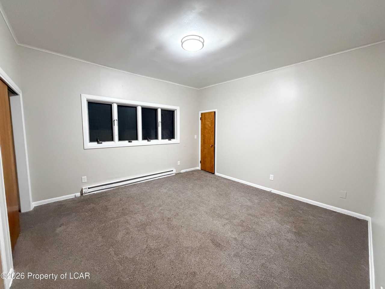 639 Monroe Ave - Photo 4 of 8