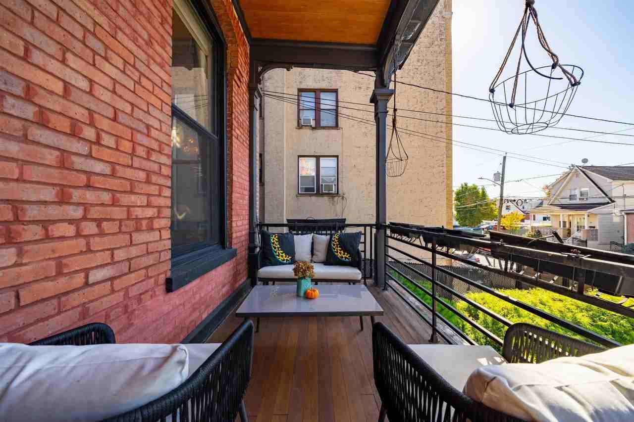 60 Linden Ave #1 - Photo 4 of 25