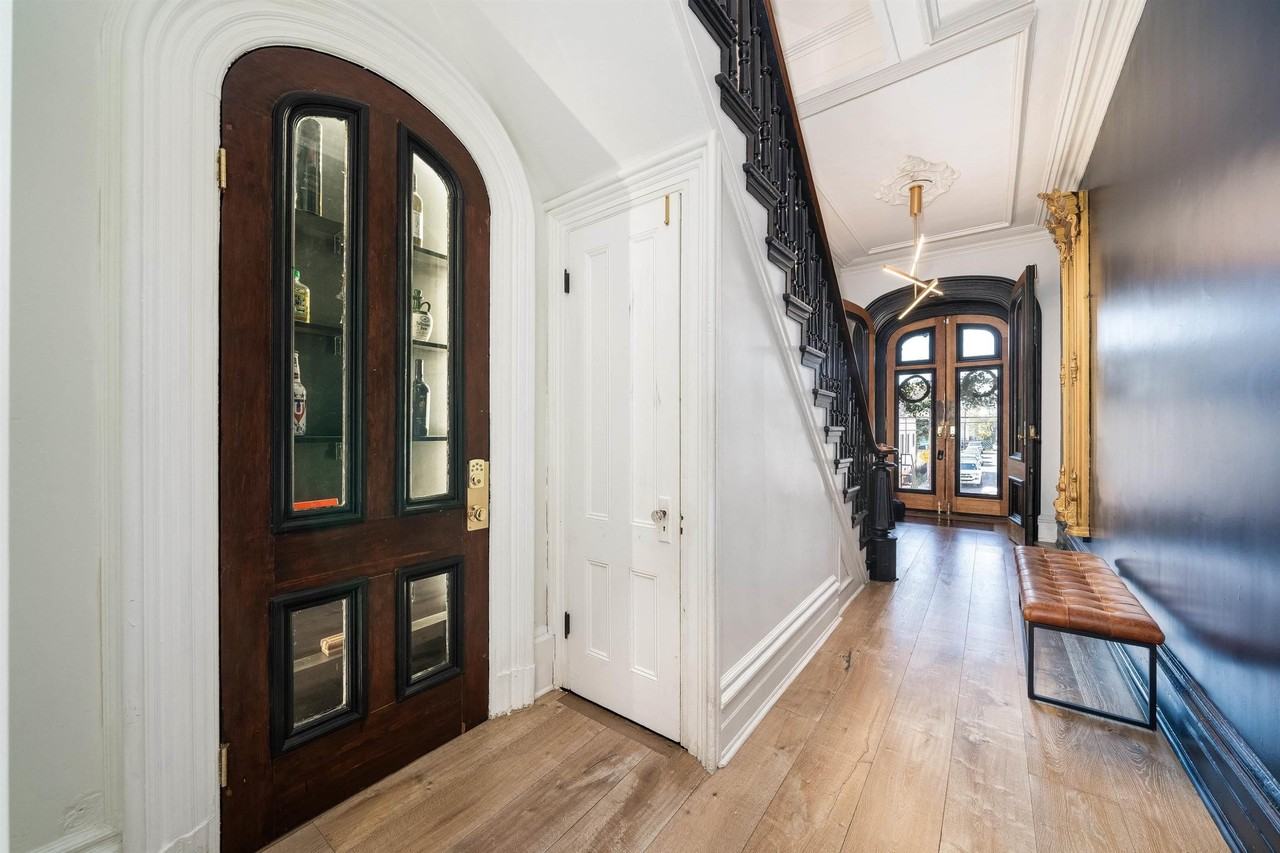 60 Linden Ave #1 - Photo 6 of 25