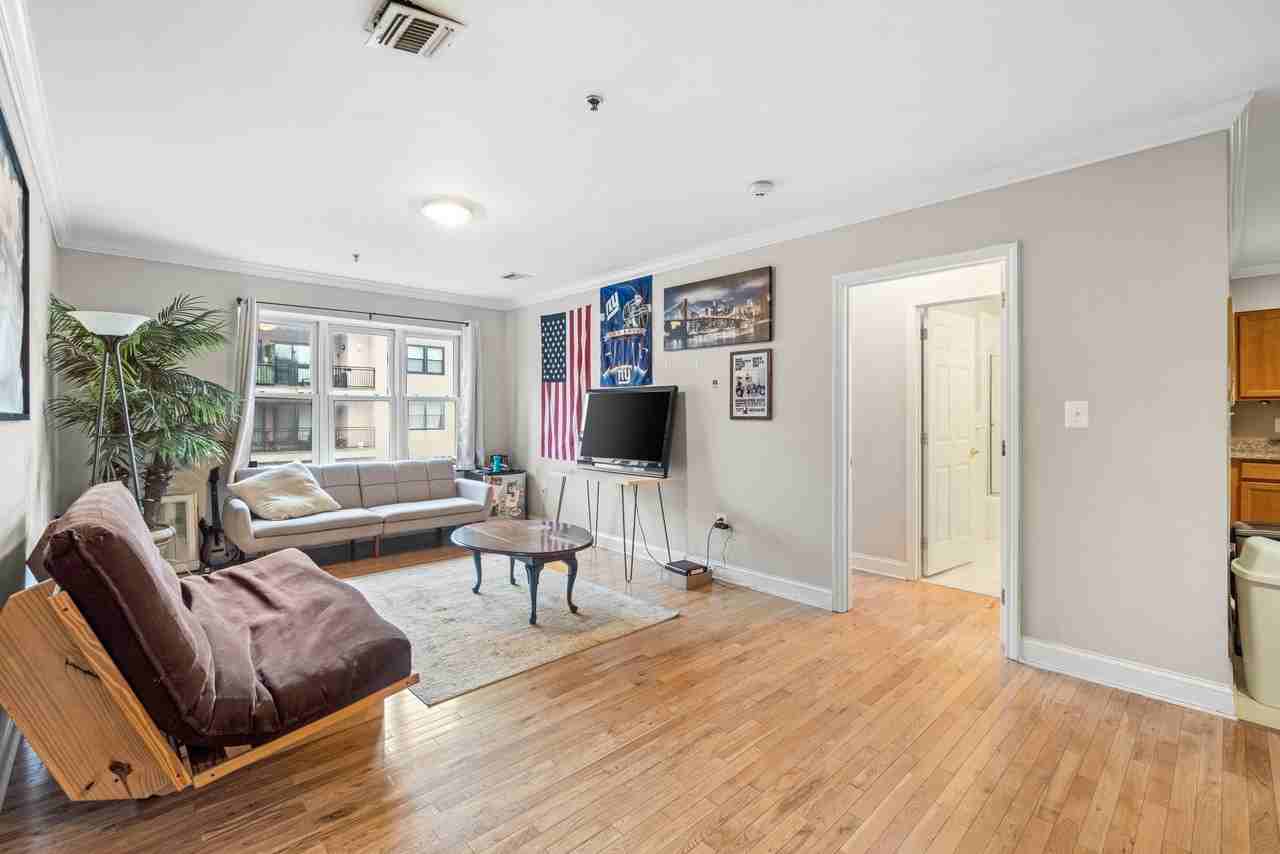 214216 Jackson St #6 - Photo 2 of 22