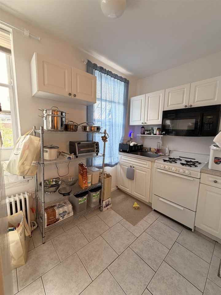 118 Adams St #5 - Photo 3 of 8