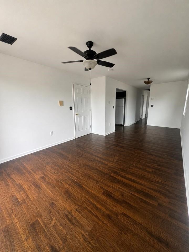 92 W 21st St #2 - Photo 4 of 20