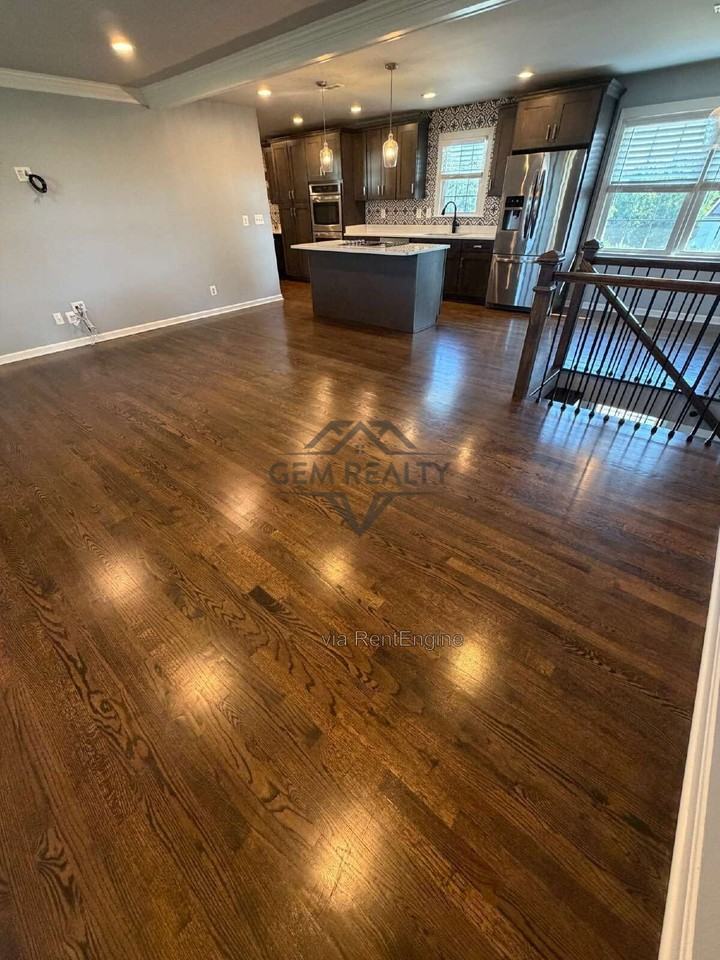 7319 Chancellor Rd - Photo 4 of 50