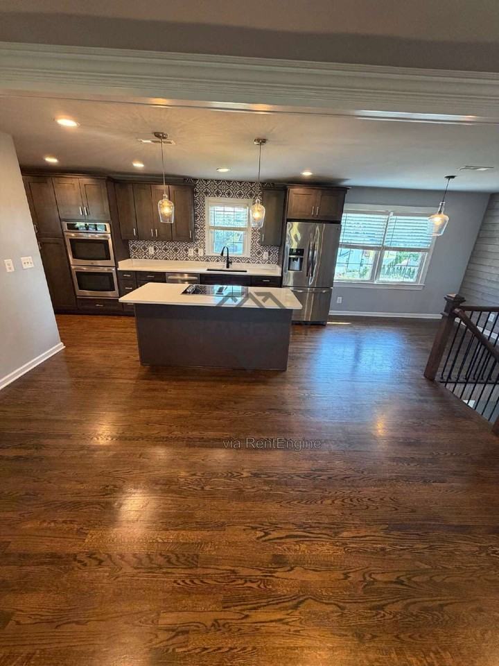 7319 Chancellor Rd - Photo 5 of 50