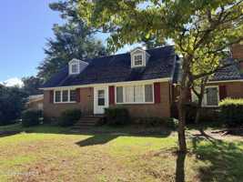 featured image of 3107 Country Club Rd