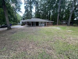 featured image of 915 Se Greenville Blvd