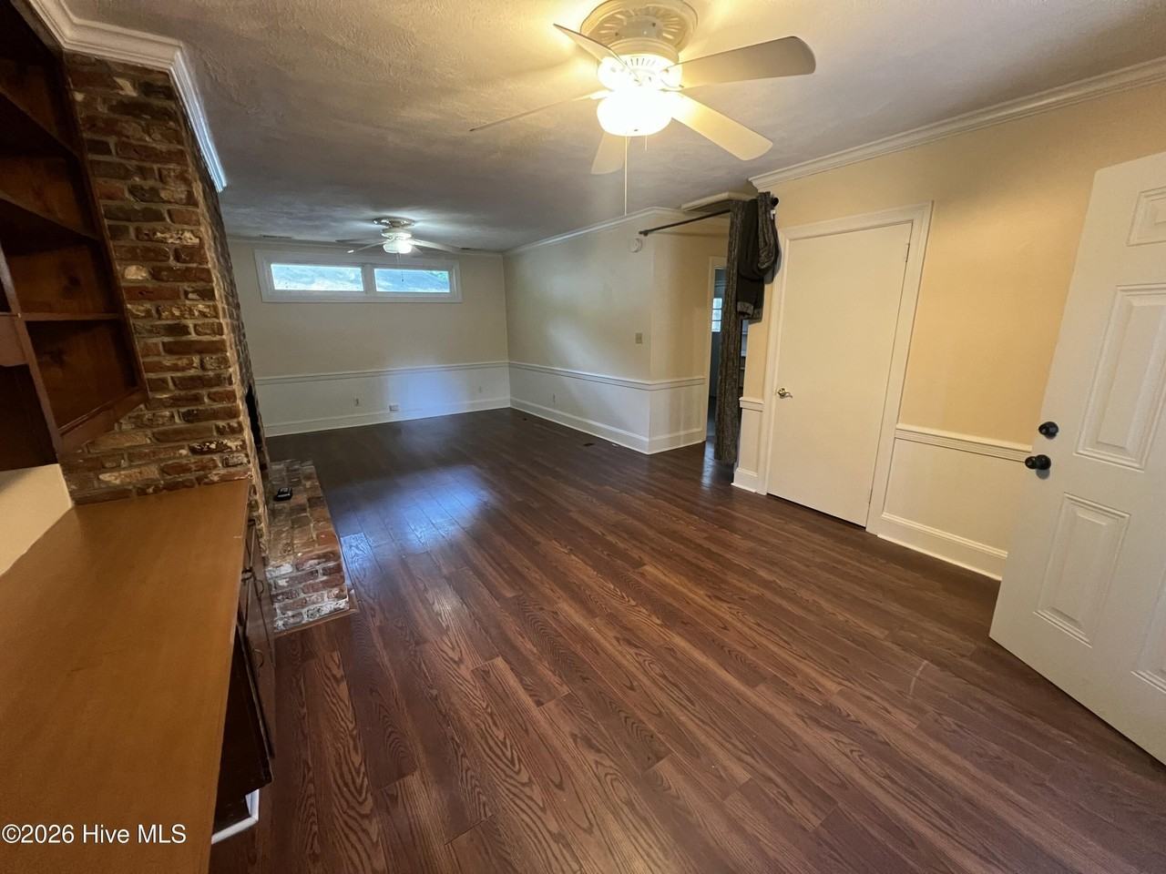915 Se Greenville Blvd - Photo 6 of 27