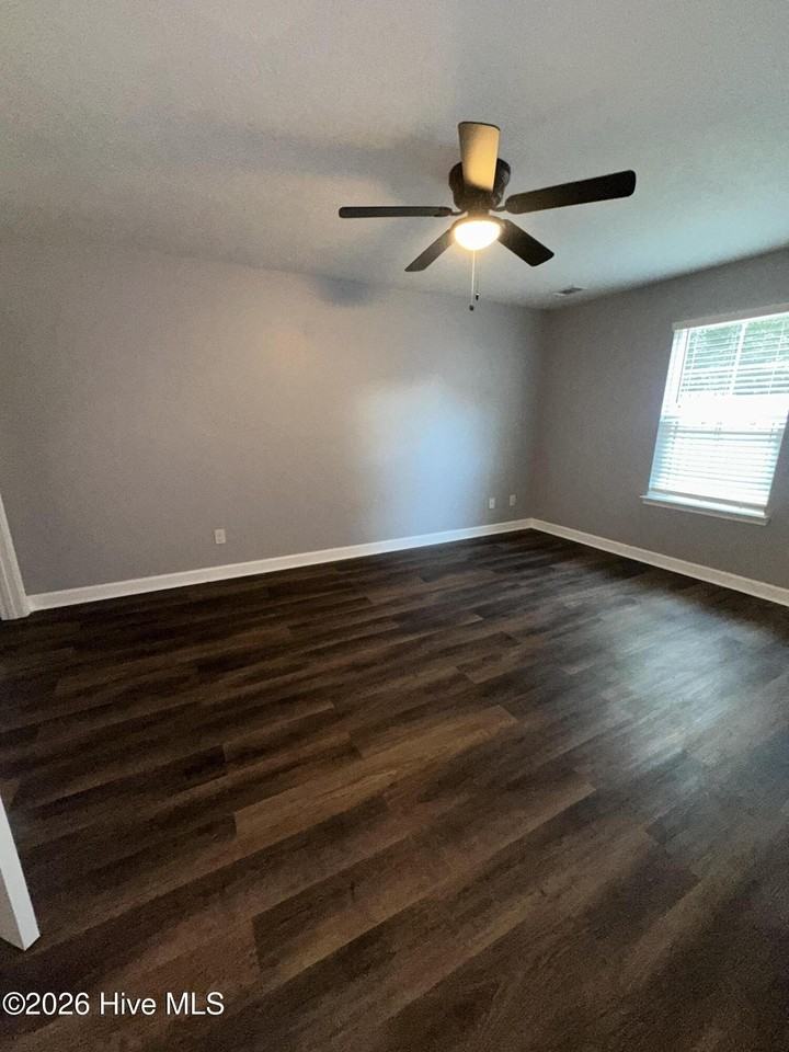 502 York Loop - Photo 5 of 19