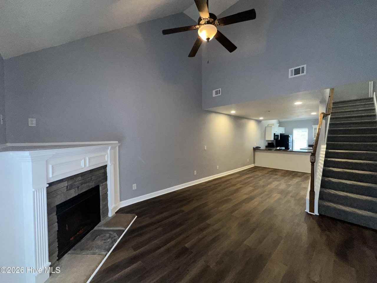 502 York Loop - Photo 6 of 19