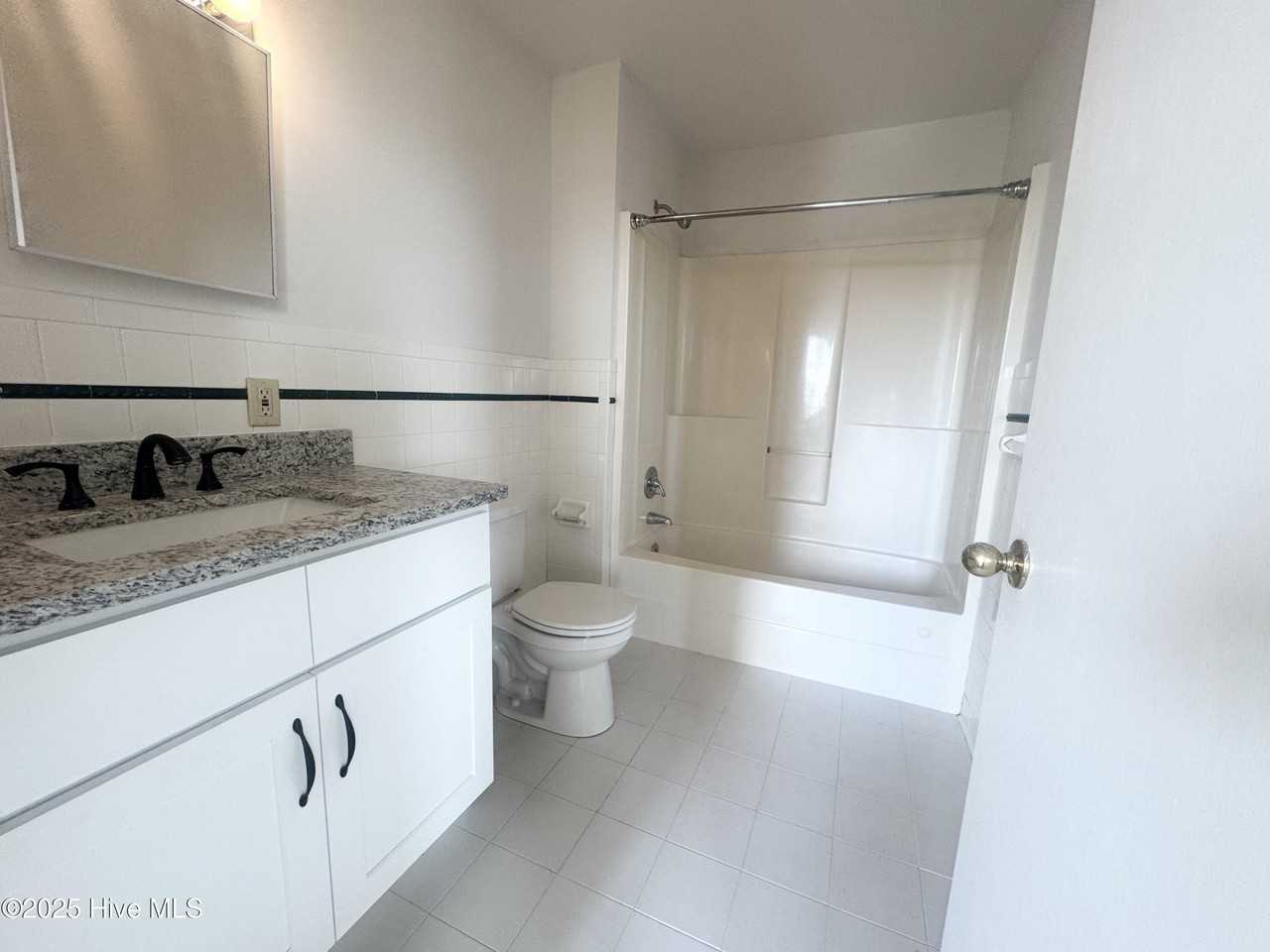 508 E Main St #304 - Photo 4 of 10