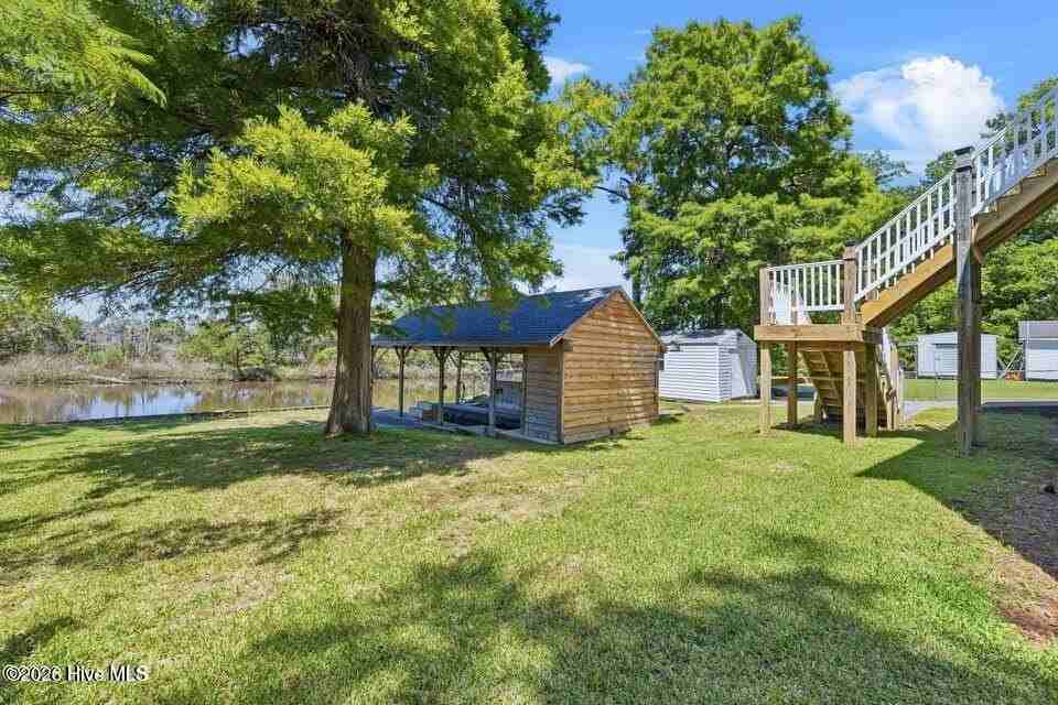 141 Sherrill Loop Rd - Photo 4 of 40
