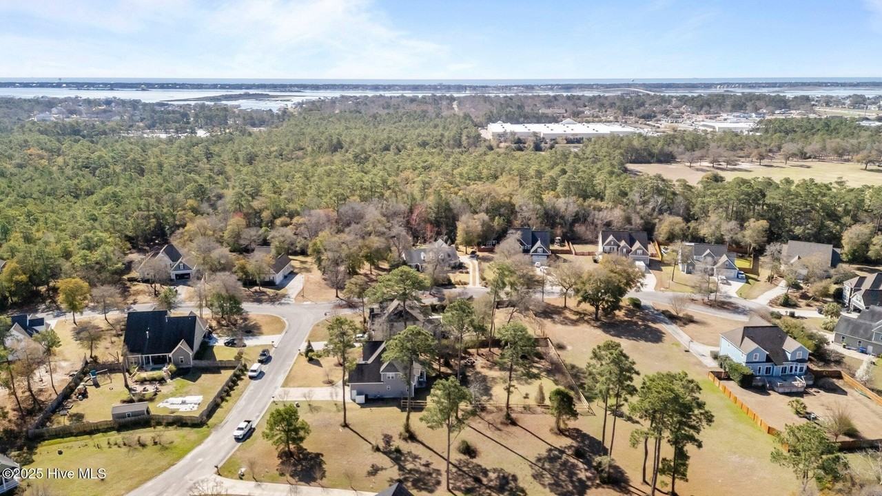 403 Ardan Oaks Cir - Photo 3 of 50
