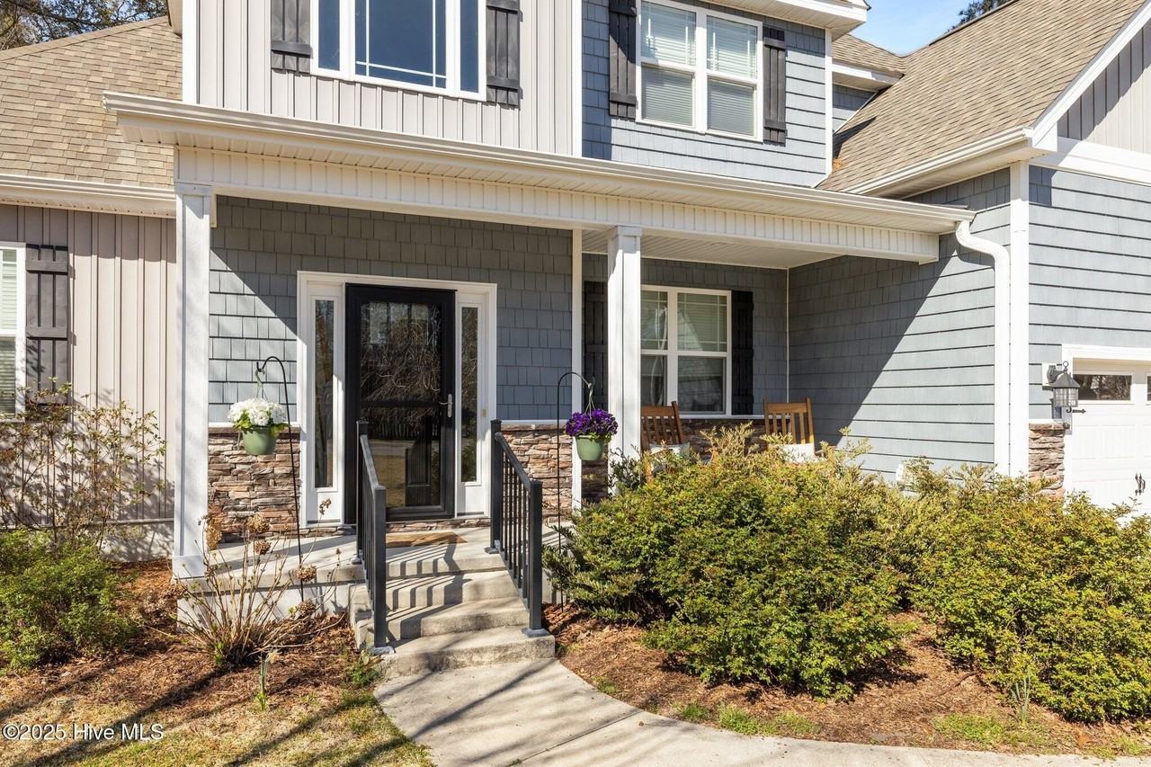 403 Ardan Oaks Cir - Photo 4 of 50
