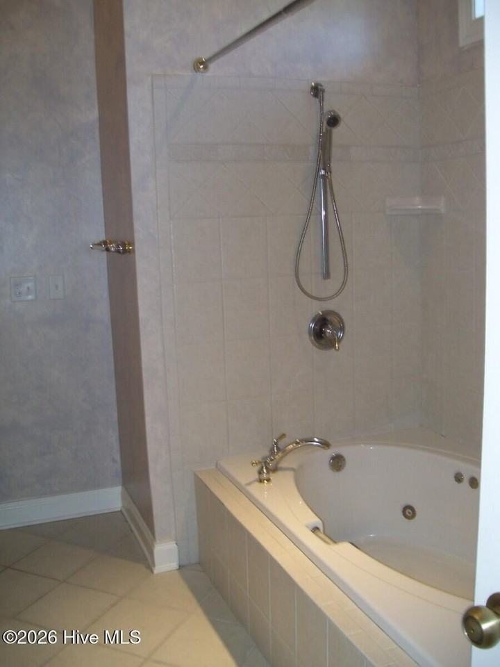 54 Castle Bay Dr - Photo 5 of 7