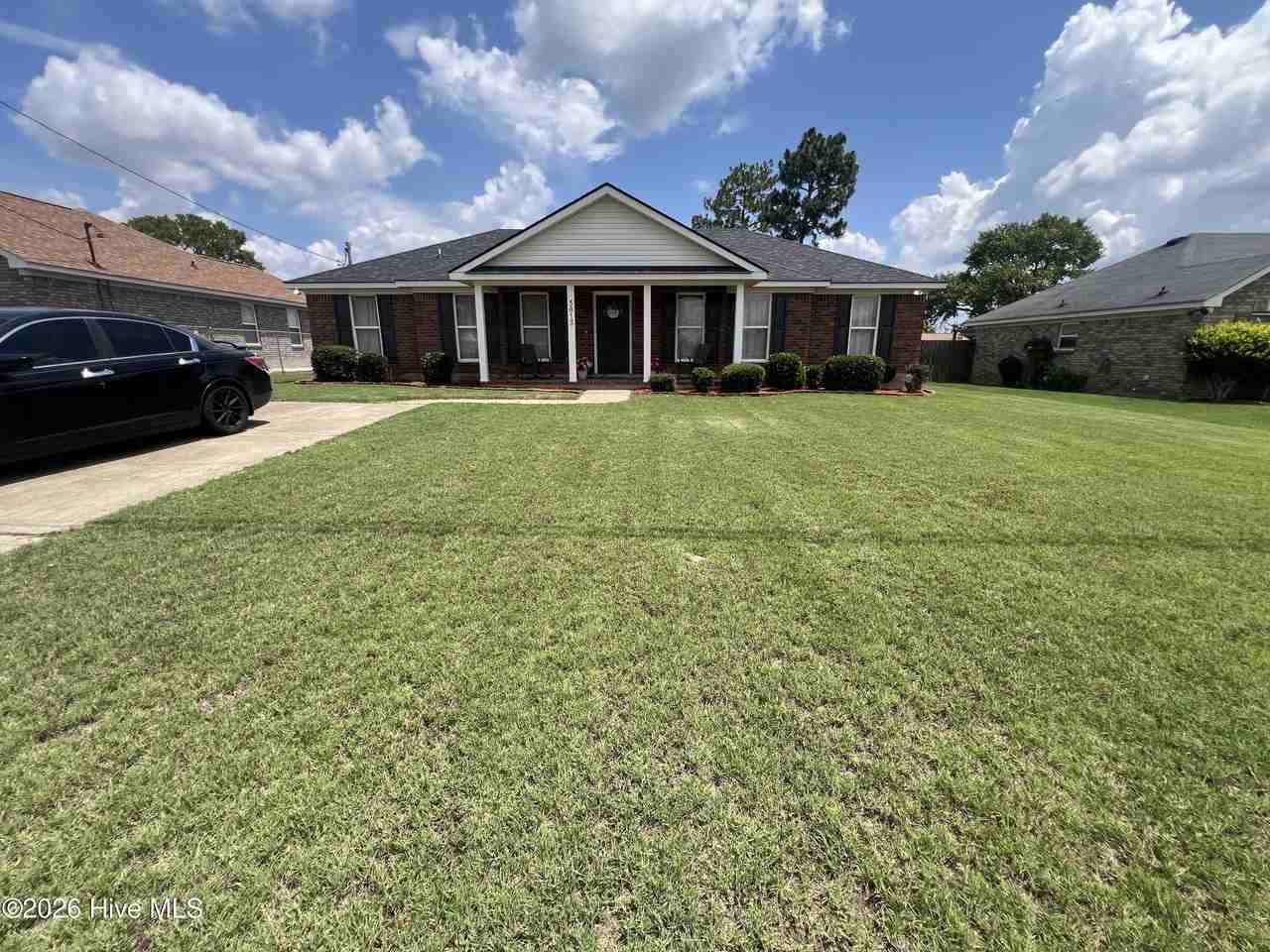 3813 Winchester Ct - Photo 2 of 16