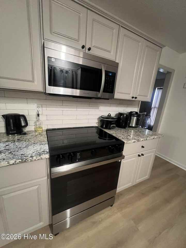 3813 Winchester Ct - Photo 6 of 16