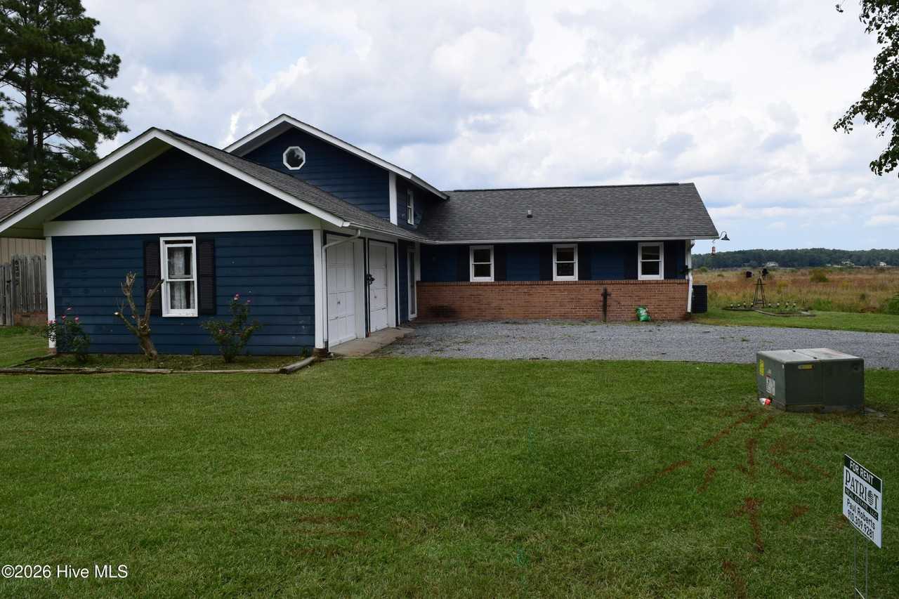 643 Castleberry Ct - Photo 2 of 11