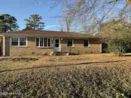 featured image of 104 Greencrest Cir