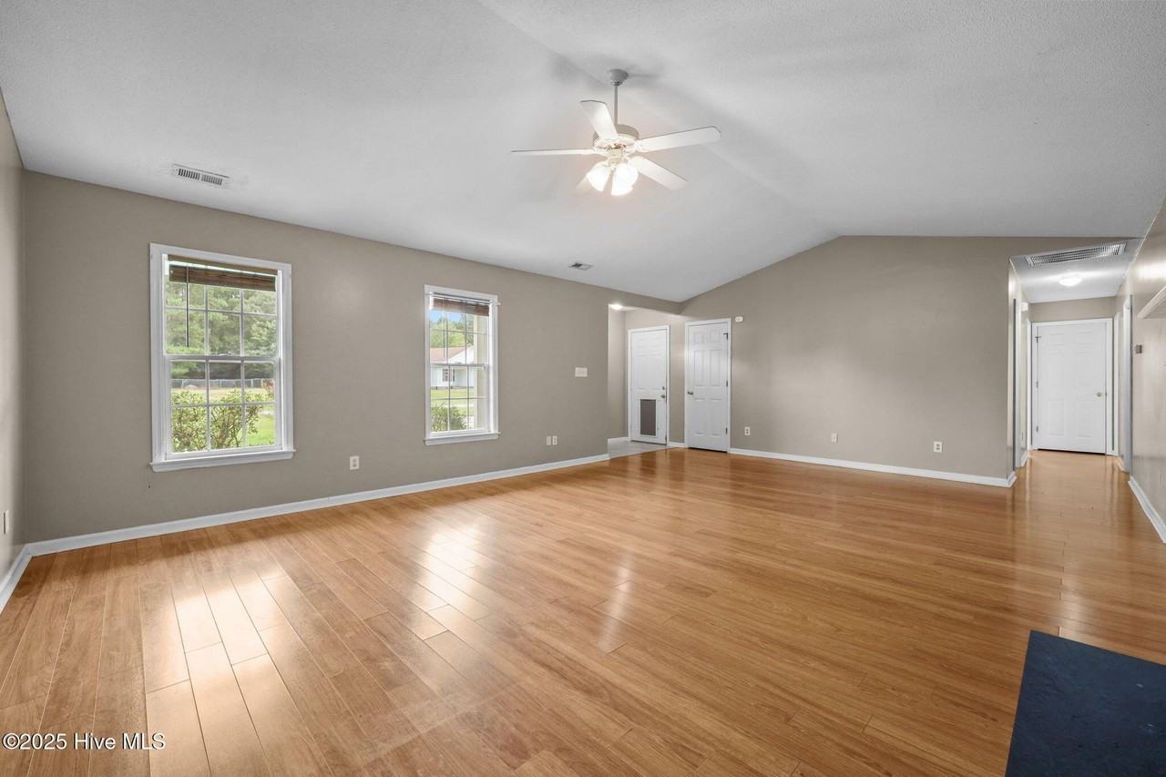 529 Blackberry Ct - Photo 3 of 25