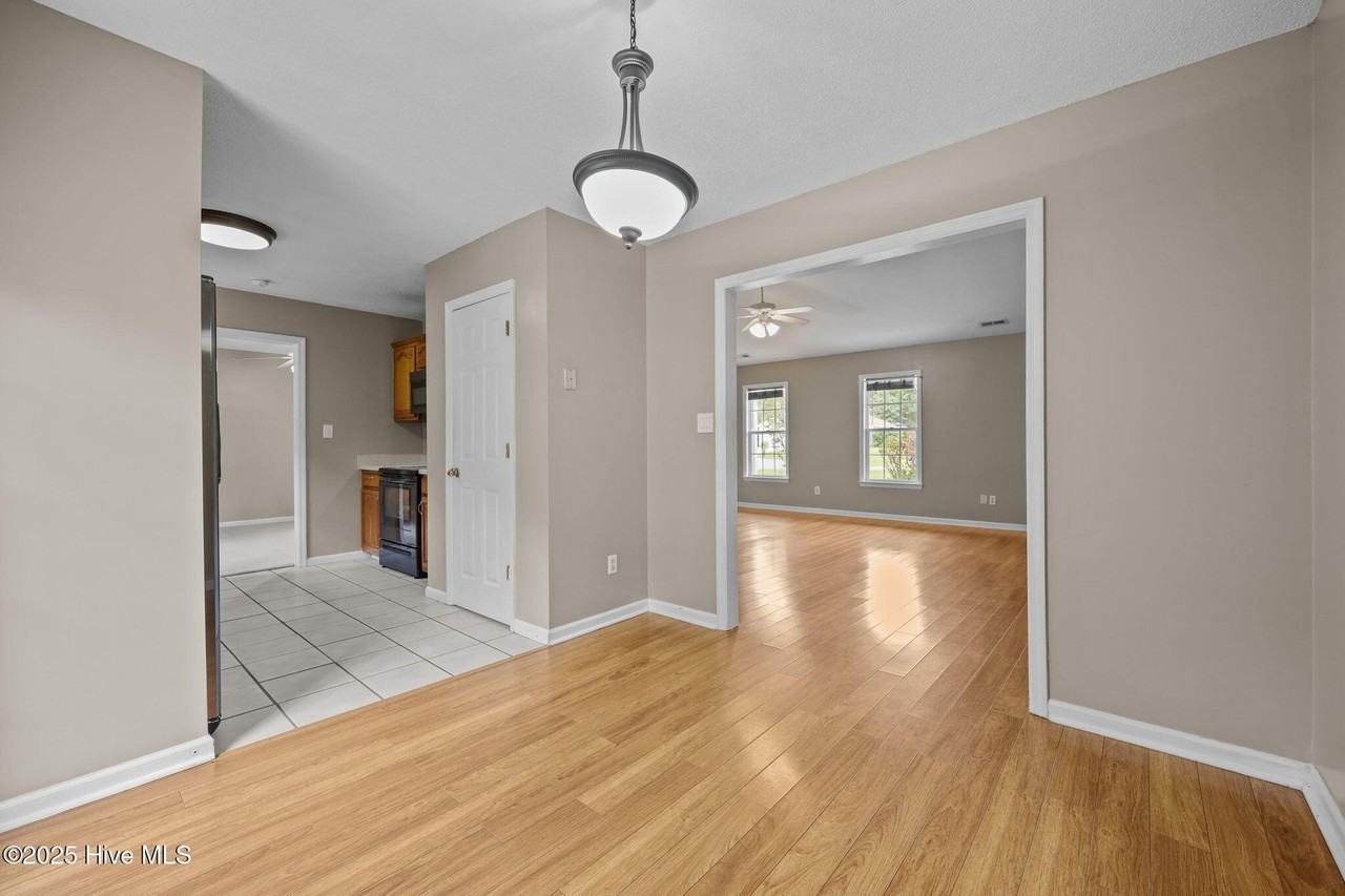 529 Blackberry Ct - Photo 6 of 25