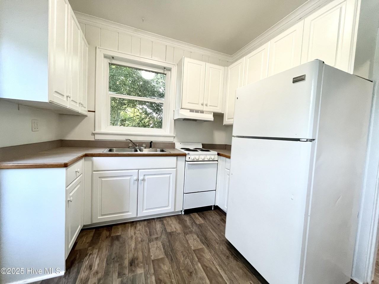 1202 Carolina Ave #A - Photo 6 of 9