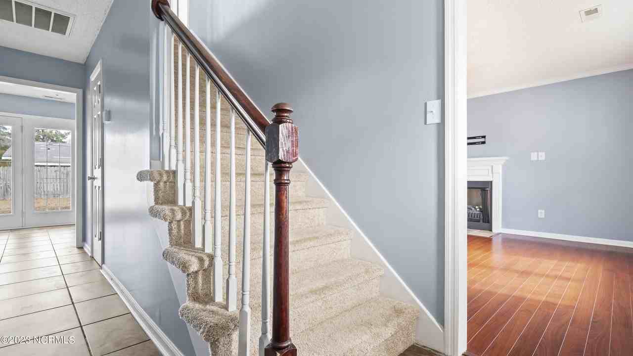 89 Pollard Dr - Photo 4 of 31