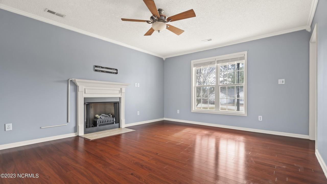 89 Pollard Dr - Photo 6 of 31