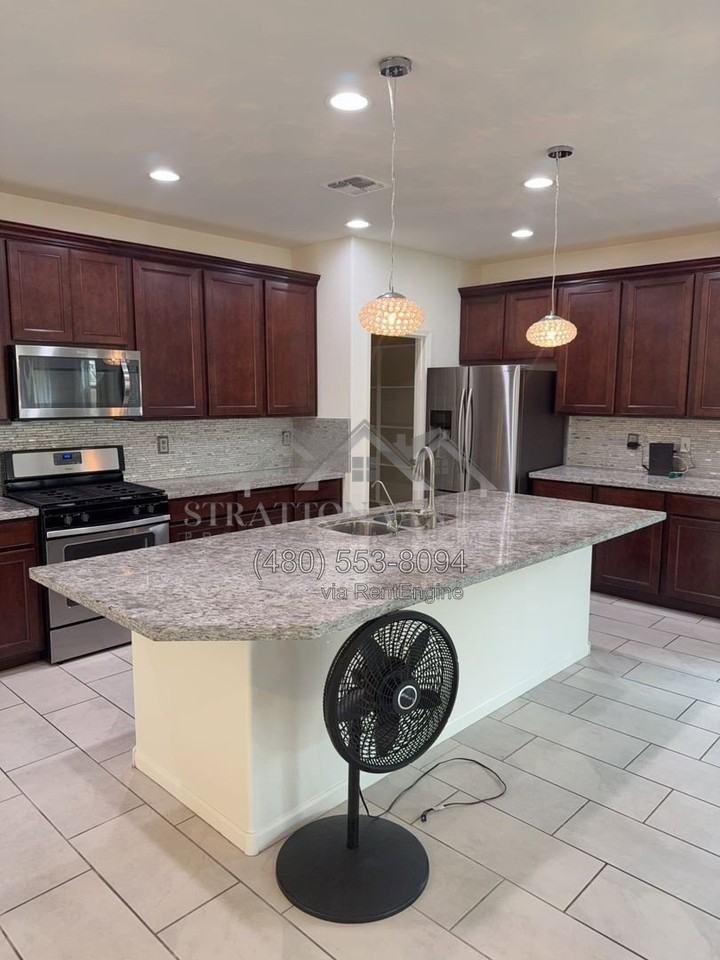 12134 W Desert Moon Way - Photo 2 of 12