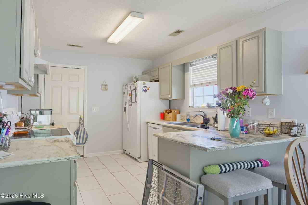 110 Belvedere Dr - Photo 6 of 24