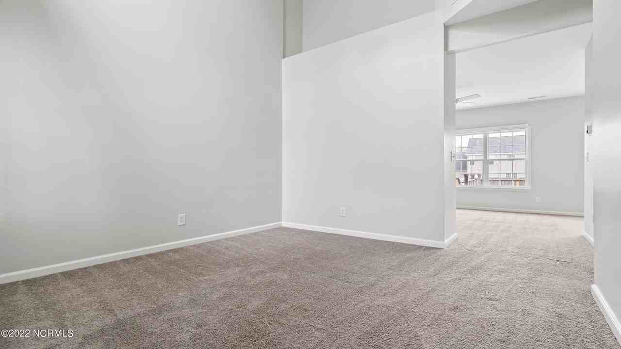 501 Pearl Valley Ct - Photo 3 of 39