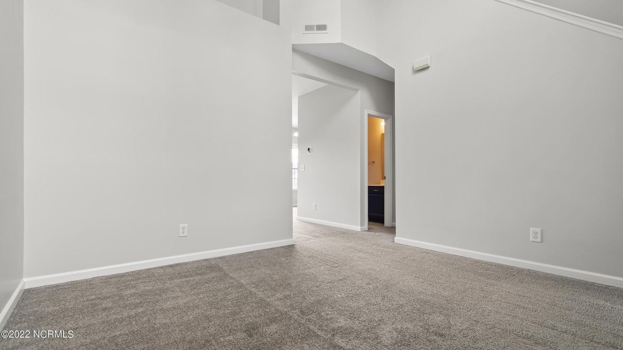 501 Pearl Valley Ct - Photo 4 of 39