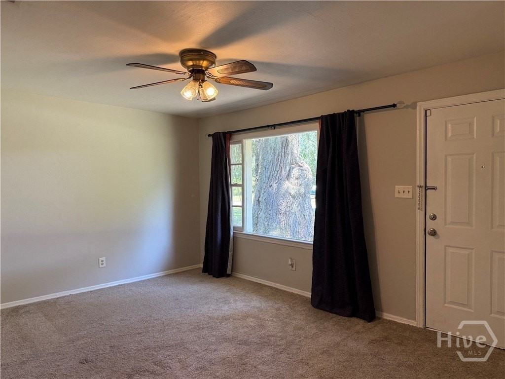 307 Strickland St - Photo 4 of 16