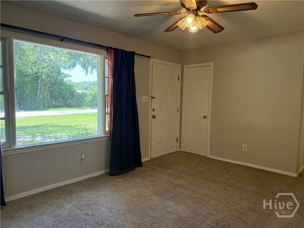 307 Strickland St - Photo 5 of 16