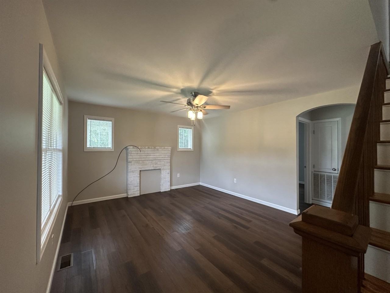 1810 Churchville Ave - Photo 5 of 11