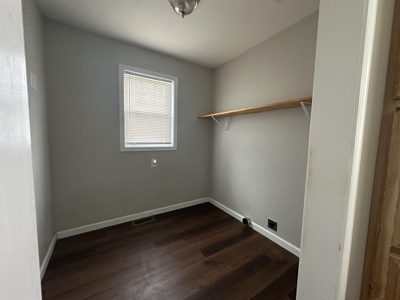 1810 Churchville Ave - Photo 7 of 11